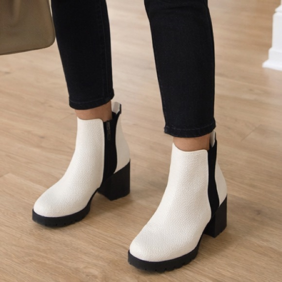 MIA Shoes - White Pebbled Leather Ankle Boots | Chunky Heel Lug Sole | Modern Minimal Size 8